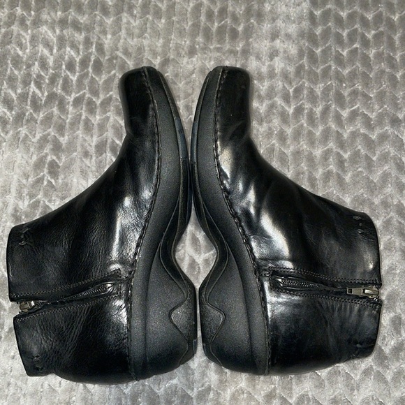 Patagonia Better Clog Ankle Boot Black Leather Zip Woman’s. Size 8.5. Leather. - Picture 6 of 11